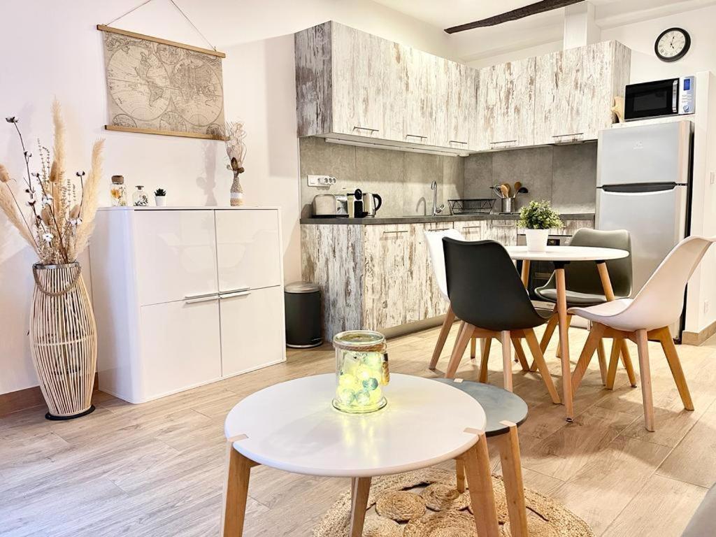 Le Mattoni Apartment ม็องตง ภายนอก รูปภาพ